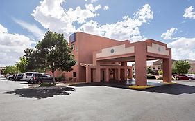 Page az Motel 6